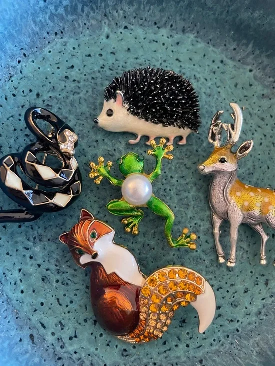Woodland Animal Brooch Bundle Hedgehog Deer Fox Forest Cottagecore Jewelry Set - Picture 9 of 10